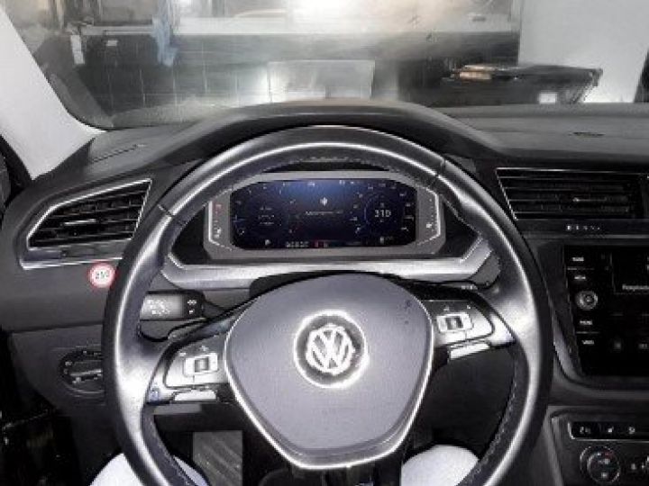 Volkswagen Tiguan Allspace 2.0 TSI DSG 4M – 7 places - PANO – CAMERA – HEAD UP - 1ère main – TVA récup. – Garantie 12 mois Gris - 5