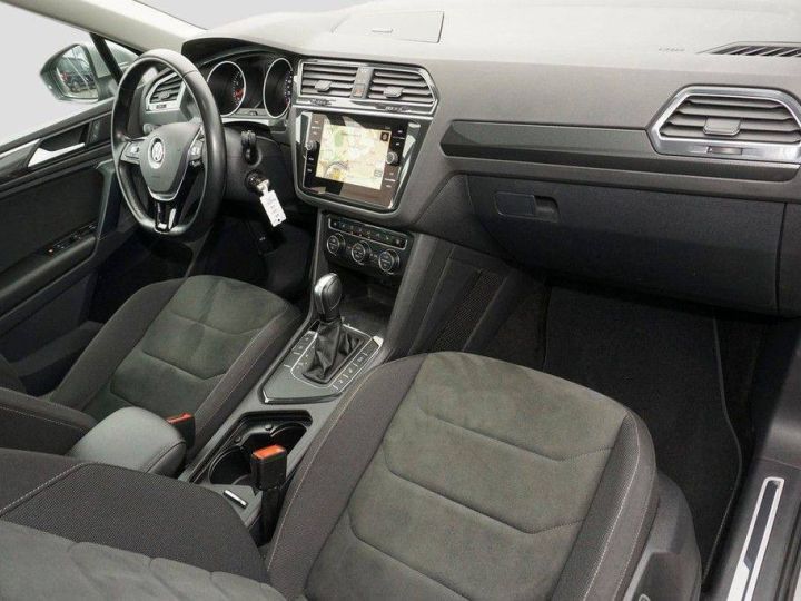 Volkswagen Tiguan R-Line 1.5 TSI DSG Highline, AHK, ZGV Argent Tungstène Métallisé - 7