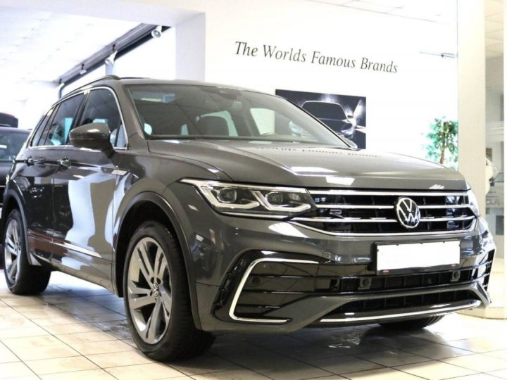 Volkswagen Tiguan R-Line 4M ATTEL Camera Pano Virtual Matrix Gris Métallisé - 1