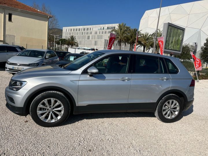 Volkswagen Tiguan TRENDLINE BUSINESS Gris - 2