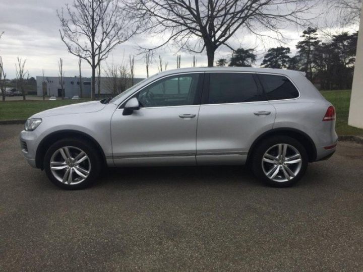 Volkswagen Touareg (2) V6 3.0 TDI 245 FAP 4MOTION BLUEMOTION TECHNOLOGY CARAT TIPTRONIC     Diesel GRIS METAL - 8