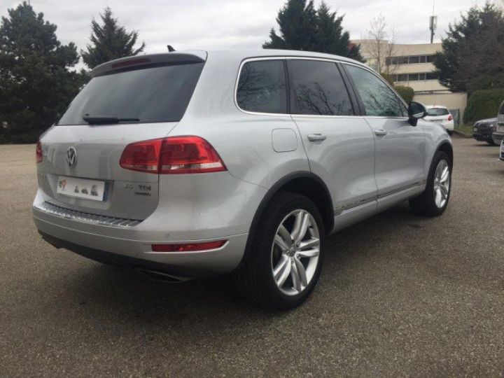 Volkswagen Touareg (2) V6 3.0 TDI 245 FAP 4MOTION BLUEMOTION TECHNOLOGY CARAT TIPTRONIC     Diesel GRIS METAL - 29