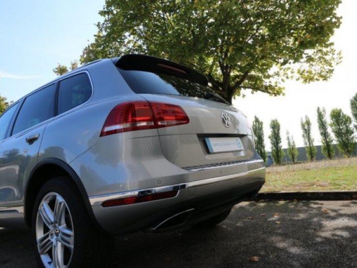 Volkswagen Touareg II (2) 3.0 V6 TDI 262 FAP 4MOTION BLUEMOTION TECHNOLOGY R-LINE TIPTRONIC     Diesel GRIS METAL - 39