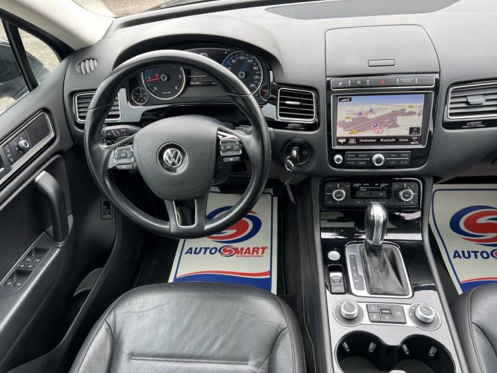 Volkswagen Touareg II 3.0 V6 TDI 204 BlueMotion Tech. Carat 4Motion Tiptronic-8 GPS Caméra360° Attelage ToitPano NOIR - 15