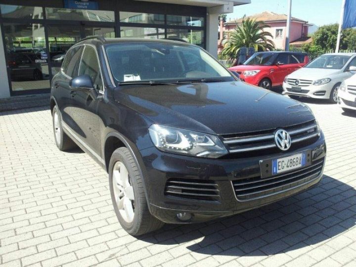 Volkswagen Touareg II HYBRID 3.0 V6 TSI 333 cv 4motion CARAT     Electrique N - 1