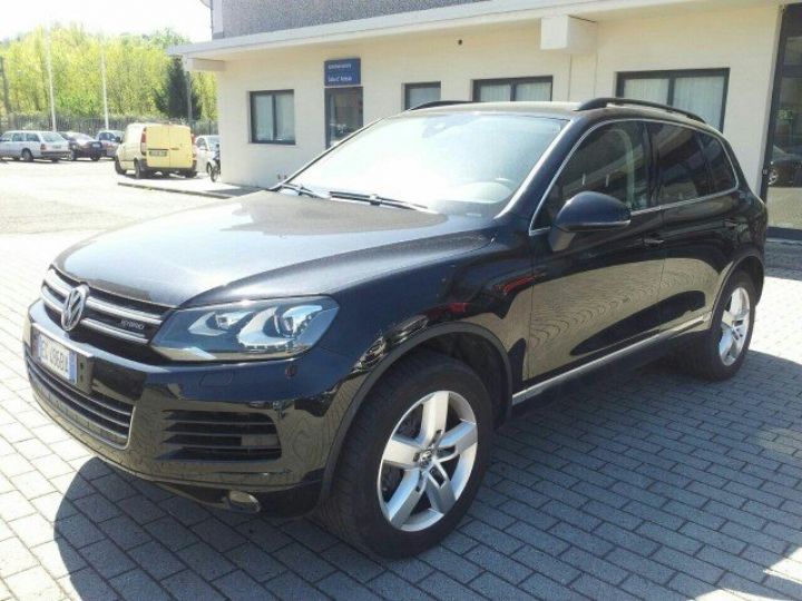 Volkswagen Touareg II HYBRID 3.0 V6 TSI 333 cv 4motion CARAT     Electrique N - 2