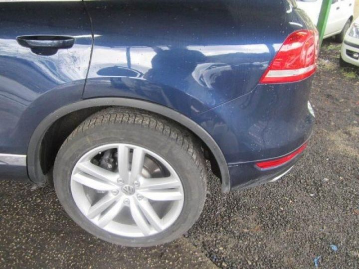 Volkswagen Touareg II V6 3.0 TDI 240CV CARAT TIPTRONIC BLUEMOTION      Diesel BLEU ABYSSE - 13