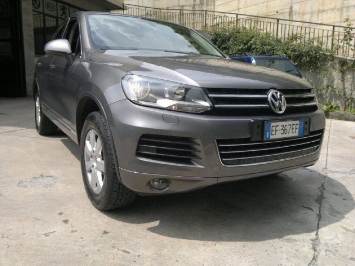 Volkswagen Touareg V6 3.0 TDI 240CV TIPTRONIC     Diesel GRIS METAL - 1