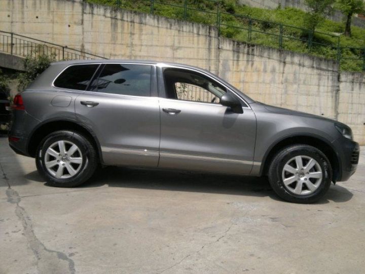 Volkswagen Touareg V6 3.0 TDI 240CV TIPTRONIC     Diesel GRIS METAL - 13