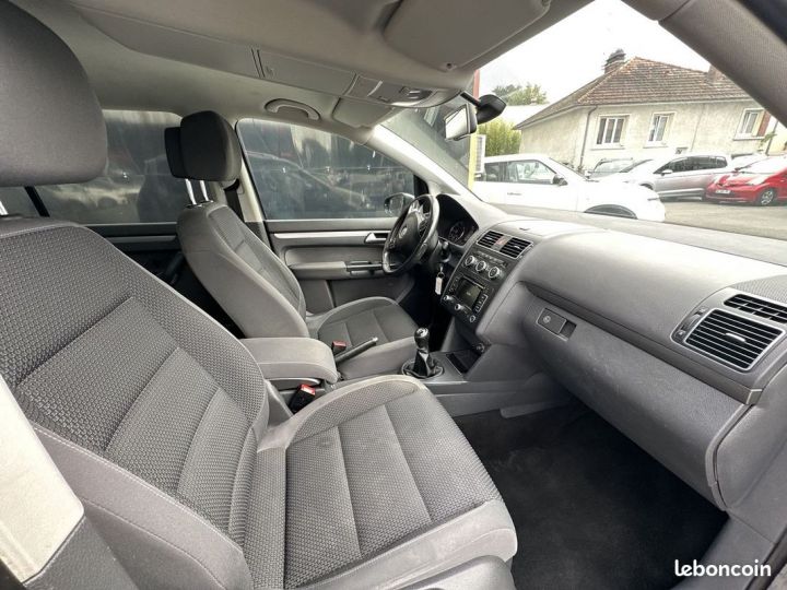 Volkswagen Touran 1.6 TDI 105CH FAP CONFORTLINE Gris - 7