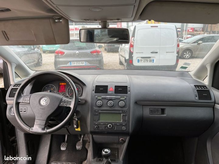 Volkswagen Touran 1.6 tdi 105cv Noir Occasion - 4