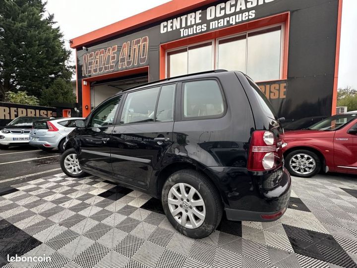 Volkswagen Touran 1.9 TDI 90CH TRENDLINE Noir - 9