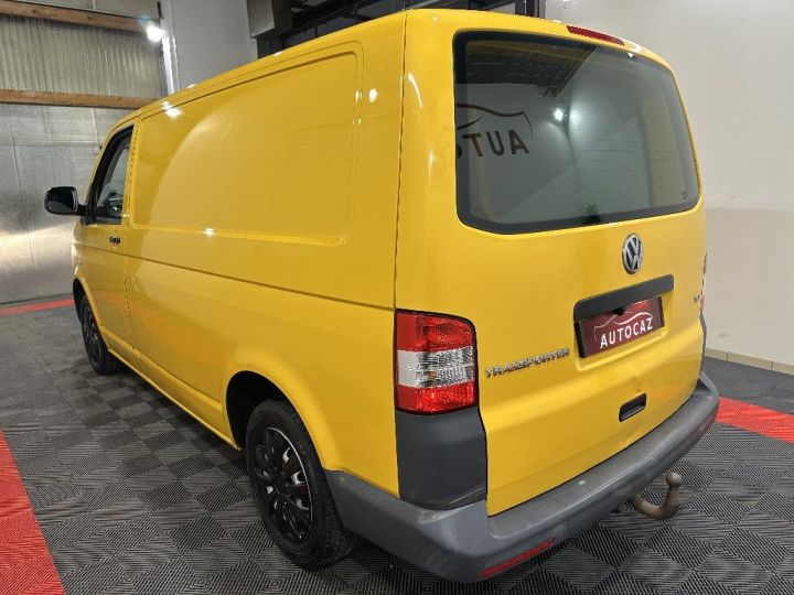 Volkswagen Transporter FOURGON TOLE 2.0 TDI 84 +ATTELAGE+94500KM Jaune - 6