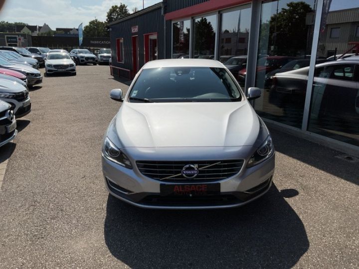 Volvo S60 D4 181CH START&STOP MOMENTUM BUSINESS GEARTRONIC Gris C - 2