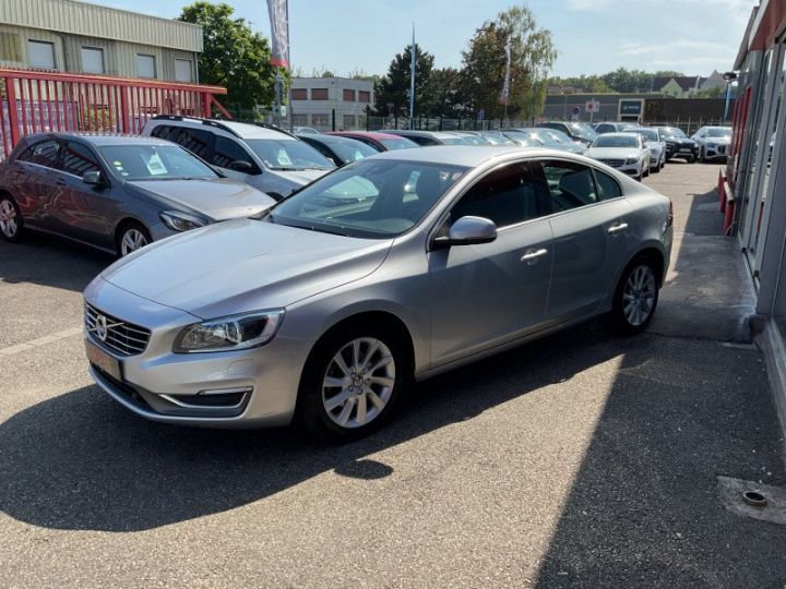 Volvo S60 D4 181CH START&STOP MOMENTUM BUSINESS GEARTRONIC Gris C - 3