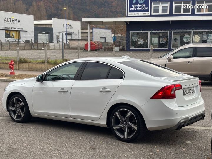 Volvo S60 II(2) D4 163 R-Design Geartronic Blanc - 4