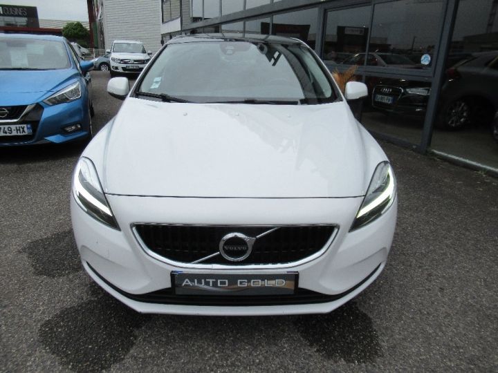 Volvo V40 D2 120 ch Geartronic Blanc - 2