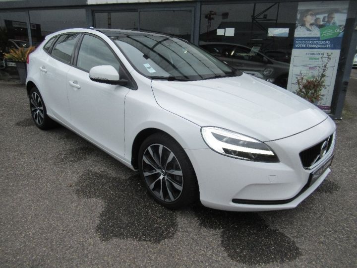 Volvo V40 D2 120 ch Geartronic Blanc - 3