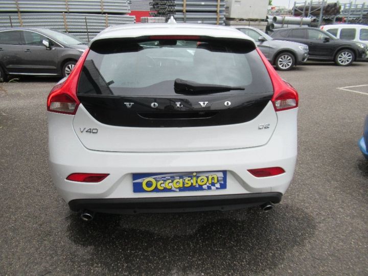 Volvo V40 D2 120 ch Geartronic Blanc - 5