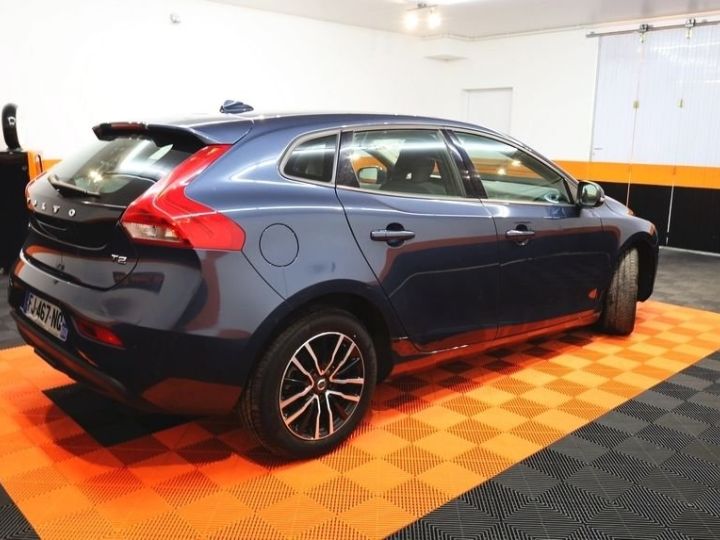 Volvo V40 T2 122CH BUSINESS 7CV Bleu - 2