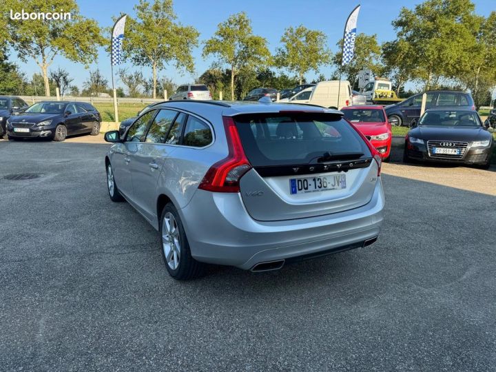 Volvo V60 2.0 d4 184 ch momentum Argent - 4