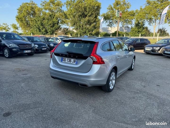 Volvo V60 2.0 d4 184 ch momentum Argent - 5