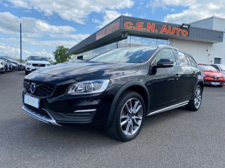 Volvo V60 Cross Country D4 190CH PRO GEARTRONIC Noir - 1