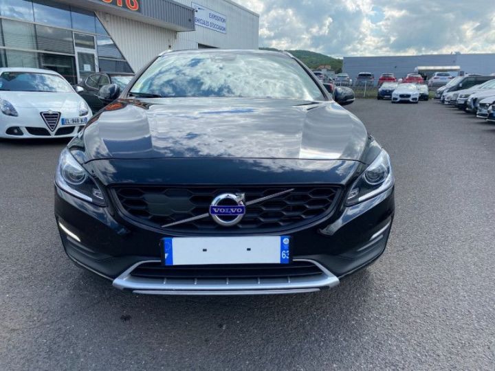 Volvo V60 Cross Country D4 190CH PRO GEARTRONIC Noir - 8