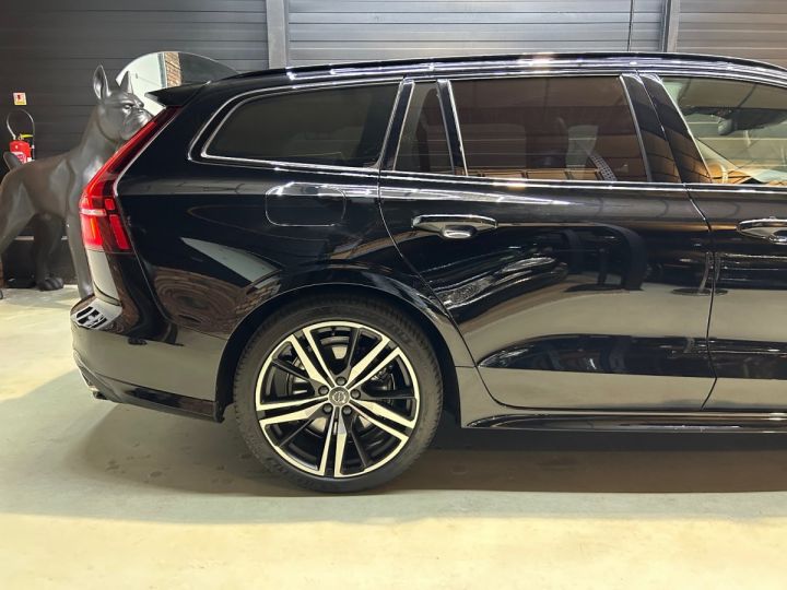 Volvo V60 T8 R- Design Twin Engine 303 cv+ 87 cv Geartronic 8 Noir - 46