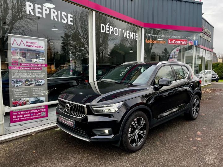 Volvo XC40 D3 AdBlue 150 ch Geartronic 8 Inscription Noir - 1