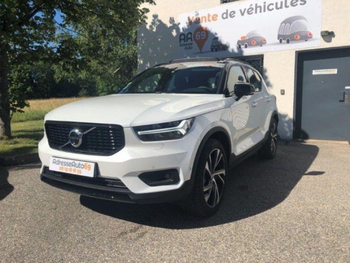 Volvo XC40 D4 190CV AWD GEARTRONIC FIRST EDITION     Diesel BLANC NACRE - 4