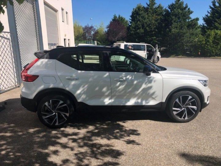 Volvo XC40 D4 190CV AWD GEARTRONIC FIRST EDITION     Diesel BLANC NACRE - 29