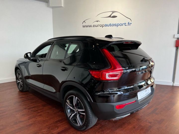 Volvo XC40 D4 ADBLUE AWD 190CH R-DESIGN GEARTRONIC 8 Noir - 4