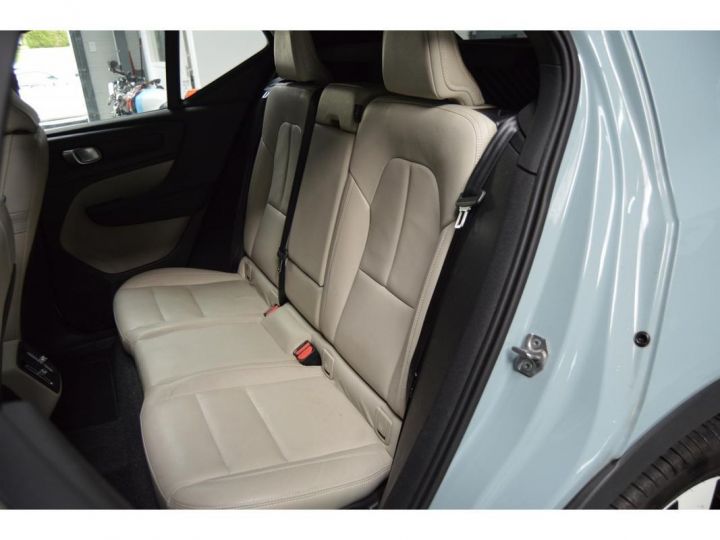 Volvo XC40 Toit ouvrant CarPlay Bleu - 11