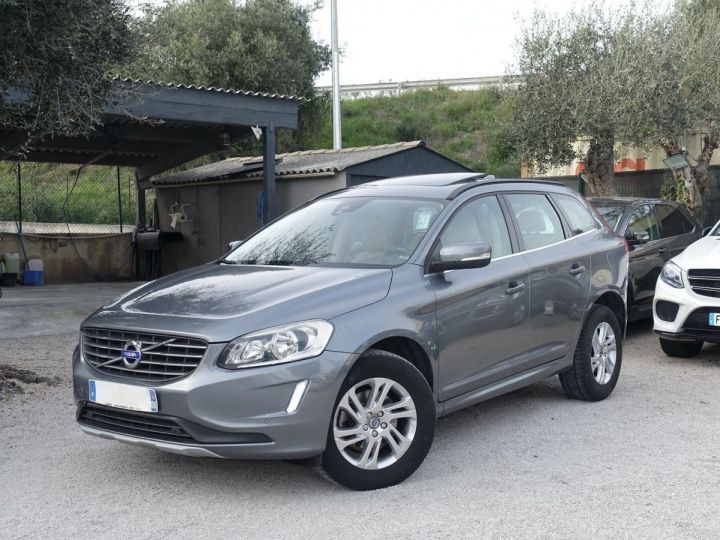 Volvo XC60 D3 150CH MOMENTUM BUSINESS GEARTRONIC Gris F - 1