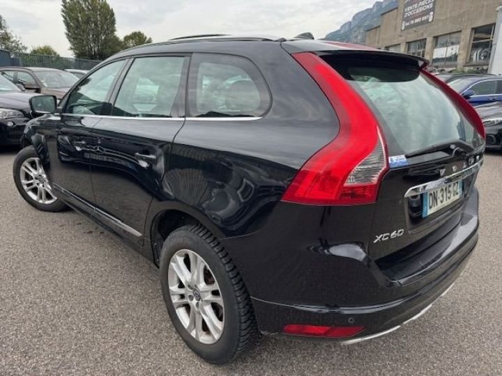 Volvo XC60 D4 181CH SUMMUM GEARTRONIC Noir - 4