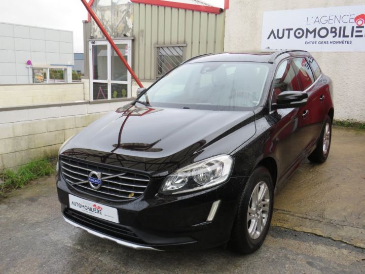 Volvo XC60 MOMENTUM D4 2.0 TDi 16V DPF FWD 181 cv Noir - 1