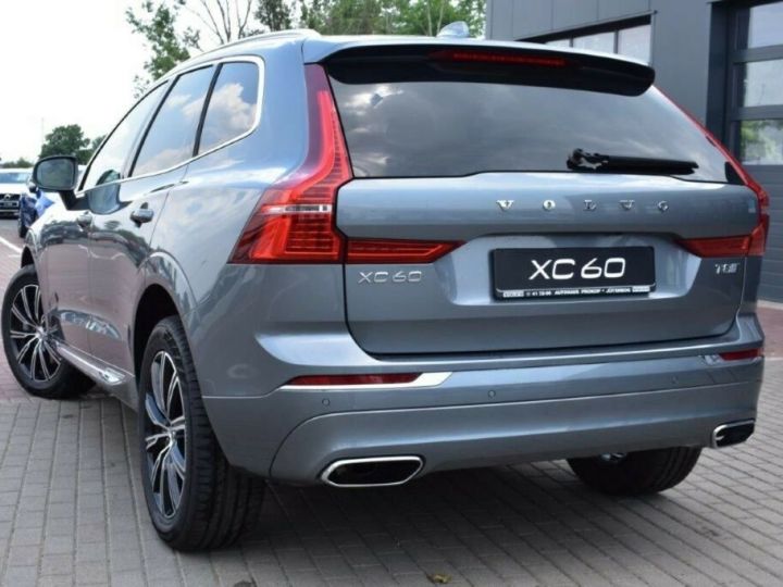 Volvo XC60 Volvo XC60 T8 * Inscription * 360 ° LUFT * PANO * 19 * N & B gris metal - 2