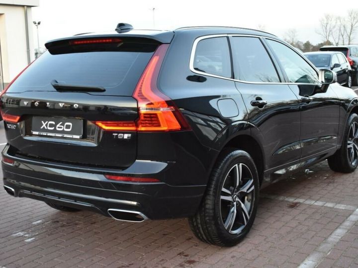 Volvo XC60 Volvo XC60 T8 Twin Engine R-Design*LUFT*PANO noir metallisé - 4