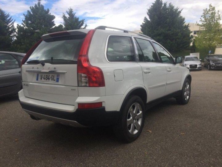 Volvo XC90 2.4 D5 200cv AWD GEARTRONIC EXECUTIVE 7PLACES     Diesel BLANC - 25