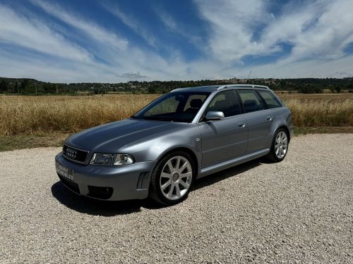 Audi RS4 V6 2.7 BI TURBO QUATTRO