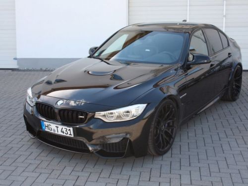 BMW M3 BMW M3 F80 431 CARBON*HKardon*XENON*LED*360°*JA 19 Compét.* Toit Carbon* Garantie 12 mois