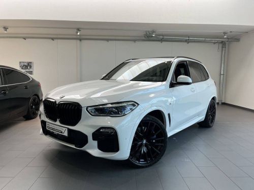 BMW X5 M50i/22''/PANO Occasion