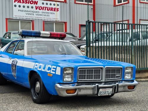 Dodge Monaco Sedan V8 Gotham Police, Véritable Voiture De Cinéma