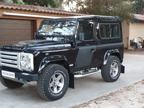 Land Rover Defender Station Wagon SVX TD4 122 SW90 60 YEARS