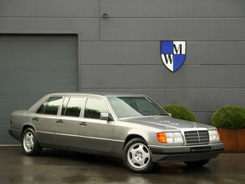 Mercedes Classe E 260 Pullman Limousine 6 Doors V124