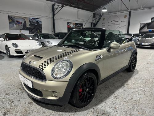 Mini Cabrio MINI CABRIOLET JCW 1.6 211CV BVM / R57 / CHILI /SUPERBE Occasion