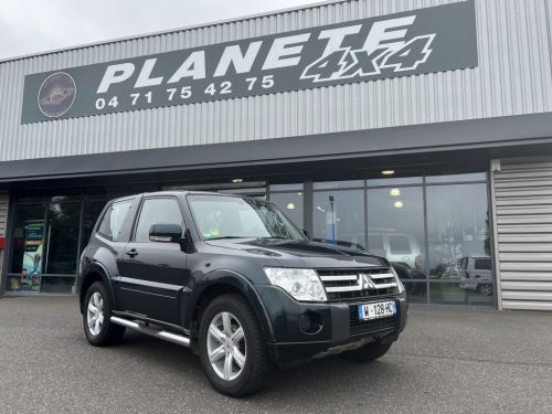 Mitsubishi Pajero 3.2 DID 200 CV 3 Portes Invite