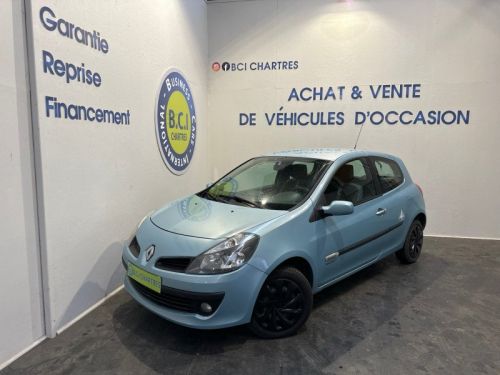 Renault Clio III 1.2 16V 75CH RIP CURL 2 3P Occasion