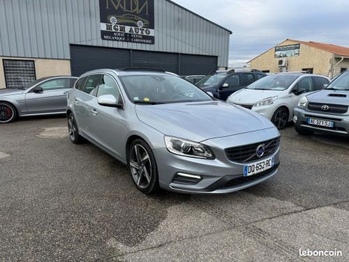 Volvo V60 d4 181 ch r-design geartronic bva 1er main toit ouvrant Occasion